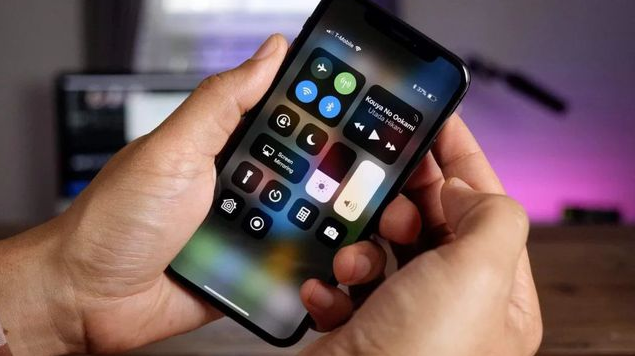 镇雄苹果手机维修分享iPhone 12信号差怎么办 